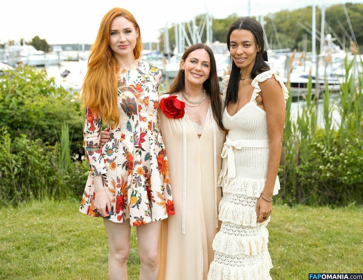 Karen Gillan / karengillan Nago OnlyFans  Przeciekłe zdjęcie #5