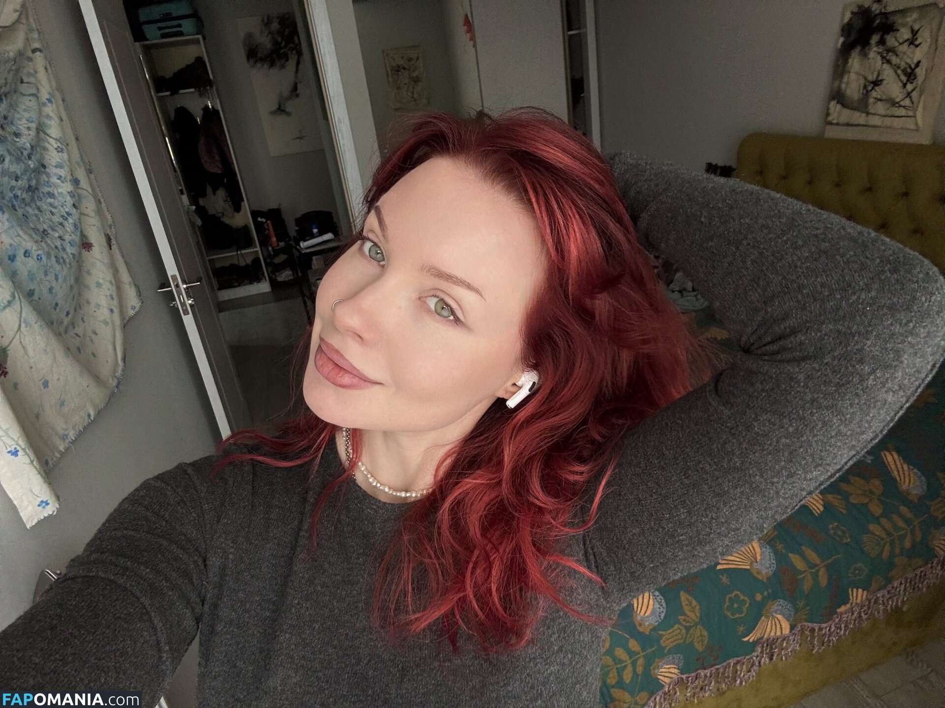 Karina Kherman / NebelaiaK / kher.man Nago OnlyFans  Przeciekłe zdjęcie #2