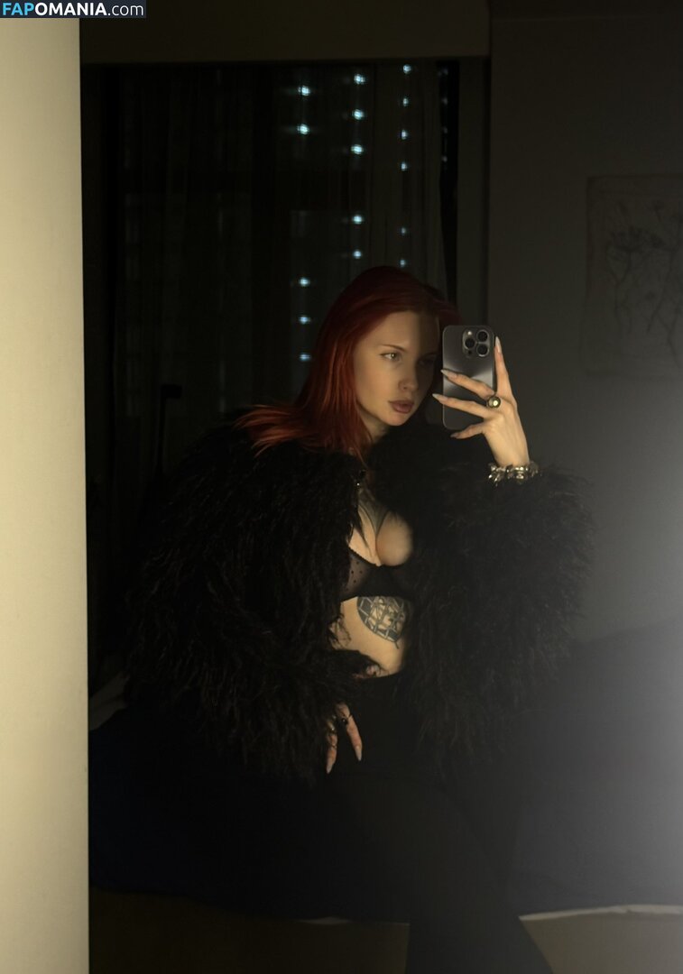 Karina Kherman / NebelaiaK / kher.man Nago OnlyFans  Przeciekłe zdjęcie #4