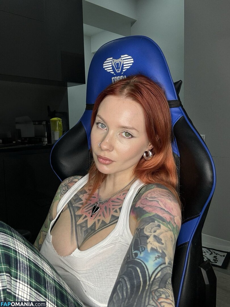 Karina Kherman / NebelaiaK / kher.man Nago OnlyFans  Przeciekłe zdjęcie #6