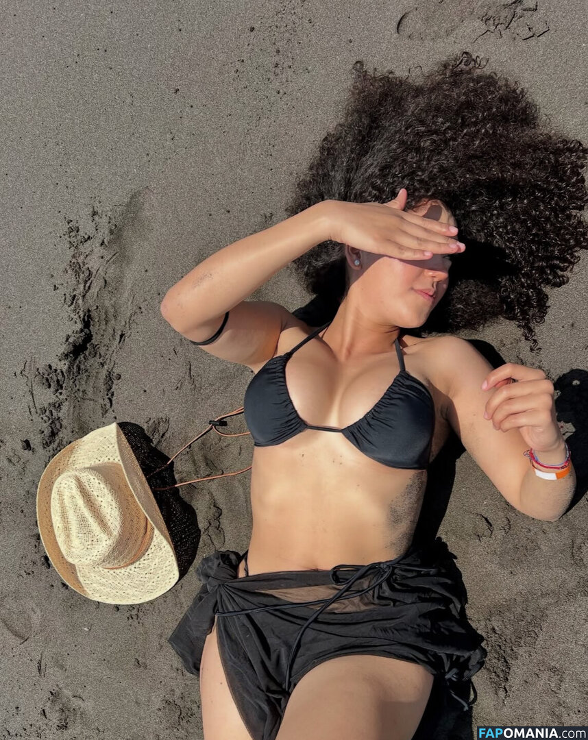 Karla Alessandra / Ksscurl Nago OnlyFans  Przeciekłe zdjęcie #5