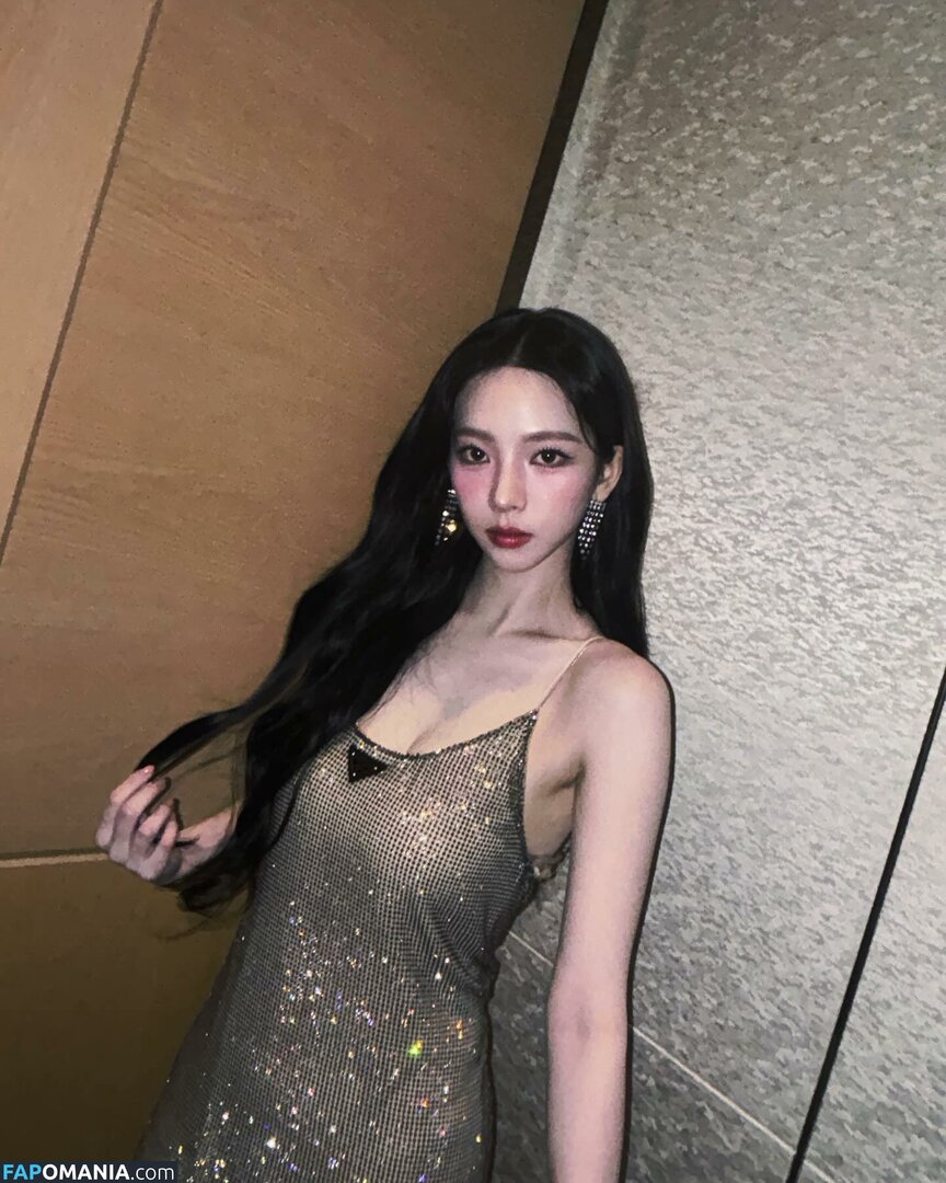Karina / aespa / karinamasfina / katarinabluu Nago OnlyFans  Przeciekłe zdjęcie #33