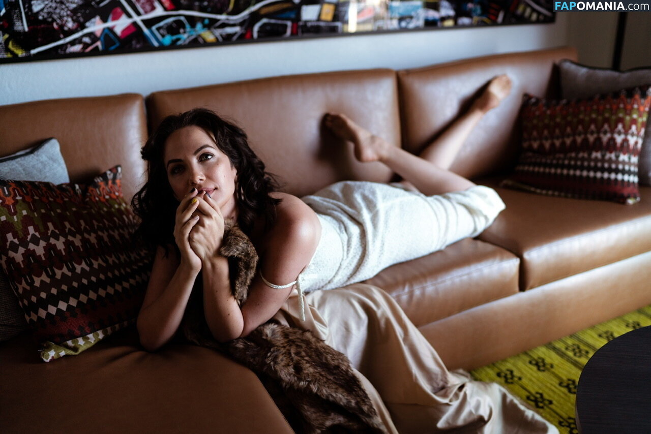 Kate Siegel Nago OnlyFans  Przeciekłe zdjęcie #5