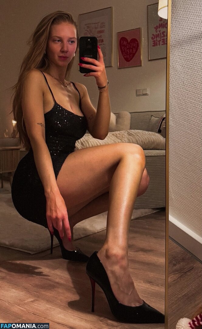 Katha Aomodels / aopremium / kathaaa_ecker Nago OnlyFans  Przeciekłe zdjęcie #1