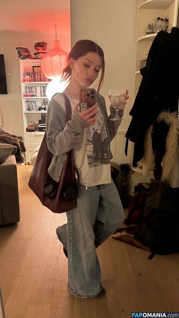 Katie Douglas / katiedouglas98 Nago OnlyFans  Przeciekłe zdjęcie #1