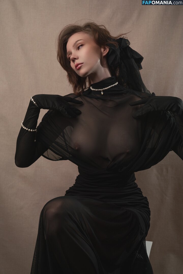 Kaya Nilson / KayaNilson / coconut_kaya_nilson / kaya_nilson Nago OnlyFans  Przeciekłe zdjęcie #978