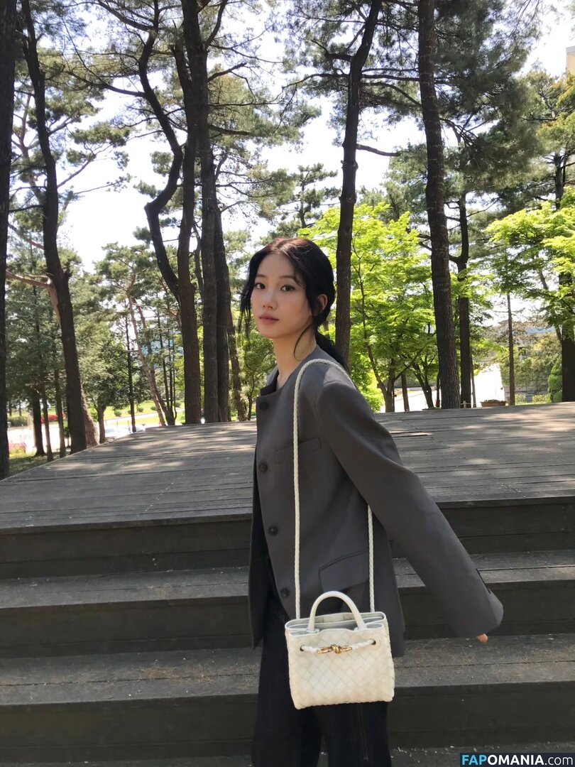 Kazuha Nakamura 中村 一葉 / LESSERAFIM / zuhazana Nago OnlyFans  Przeciekłe zdjęcie #2