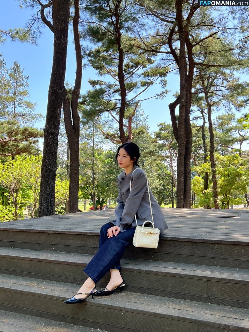 Kazuha Nakamura 中村 一葉 / LESSERAFIM / zuhazana Nago OnlyFans  Przeciekłe zdjęcie #8