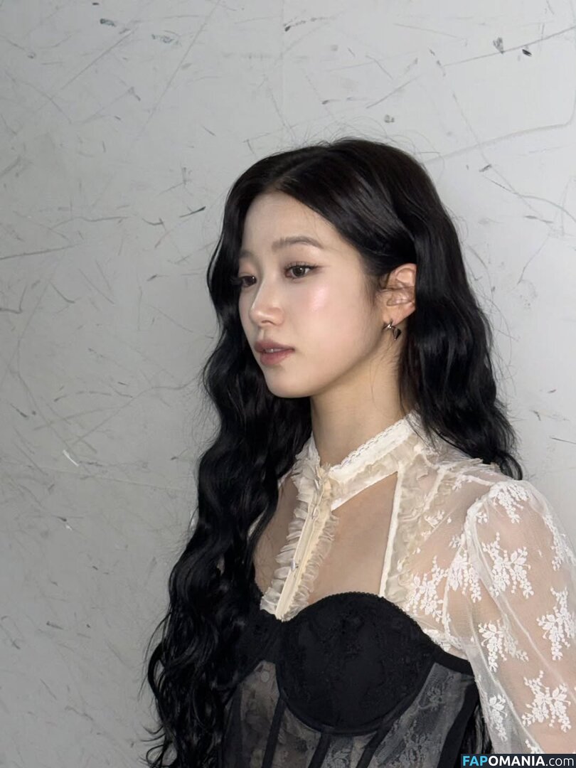 Kazuha Nakamura 中村 一葉 / LESSERAFIM / zuhazana Nago OnlyFans  Przeciekłe zdjęcie #26