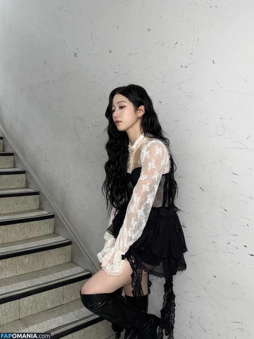 Kazuha Nakamura 中村 一葉 / LESSERAFIM / zuhazana Nago OnlyFans  Przeciekłe zdjęcie #31