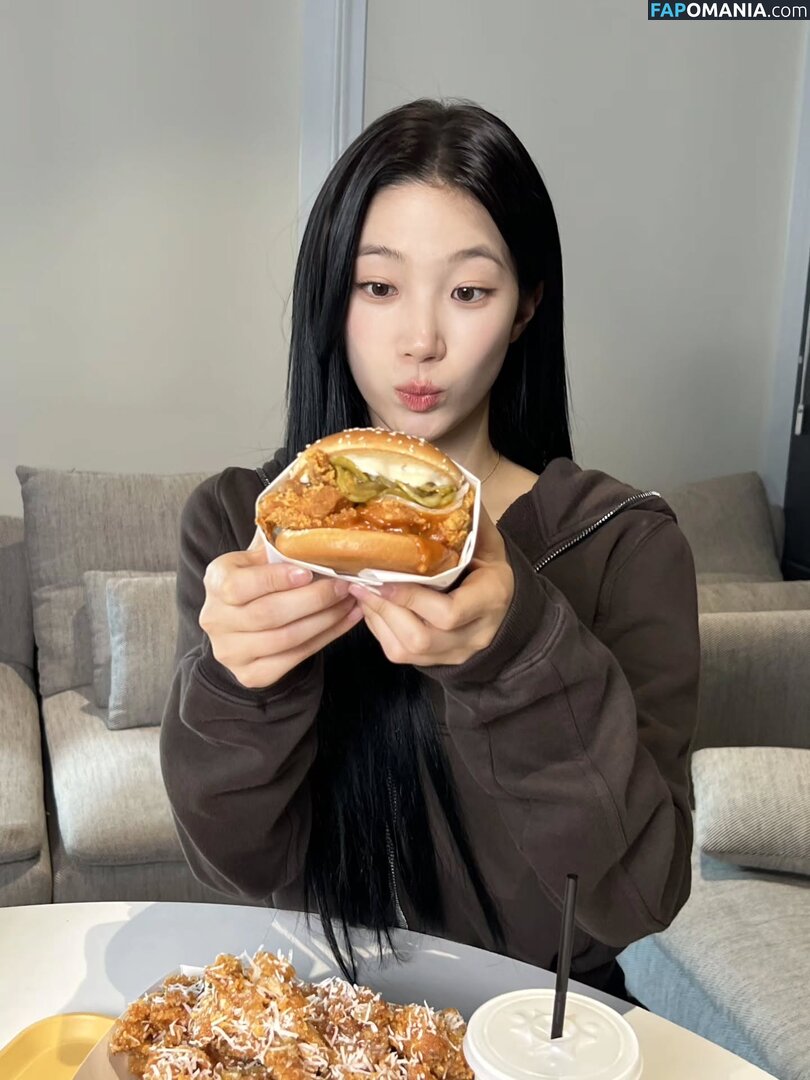Kazuha Nakamura 中村 一葉 / LESSERAFIM / zuhazana Nago OnlyFans  Przeciekłe zdjęcie #43
