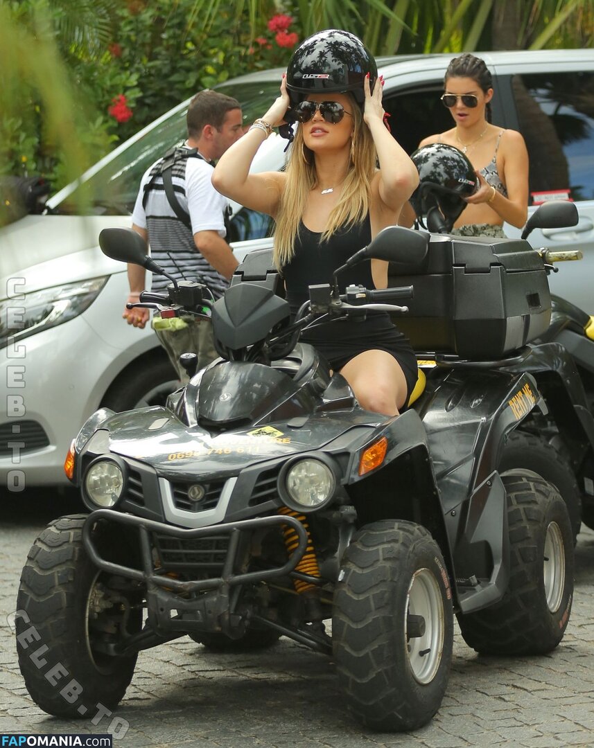 Kendall Jenner / https: / kendalljenner Nago OnlyFans  Przeciekłe zdjęcie #84