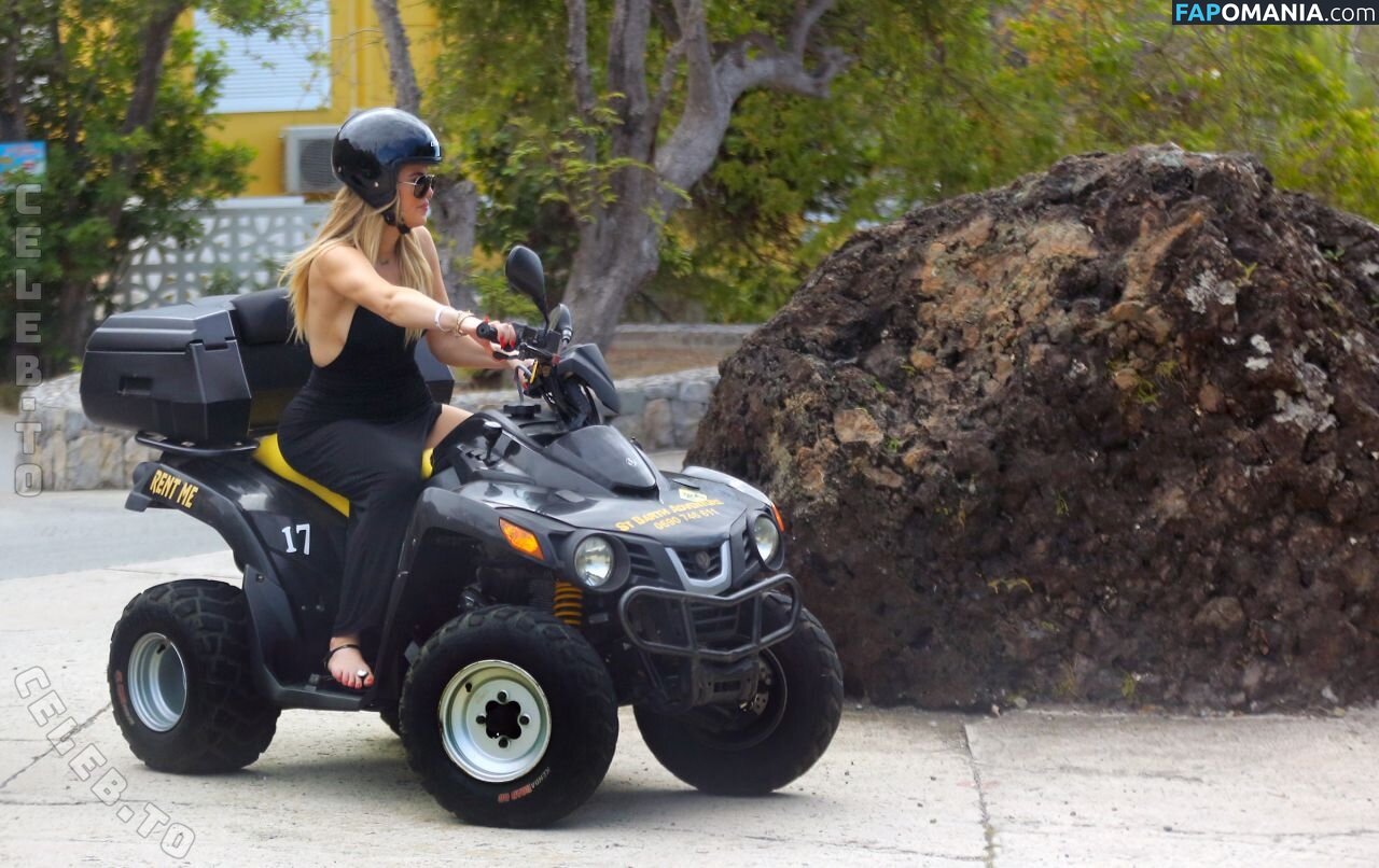 Kendall Jenner / https: / kendalljenner Nago OnlyFans  Przeciekłe zdjęcie #95