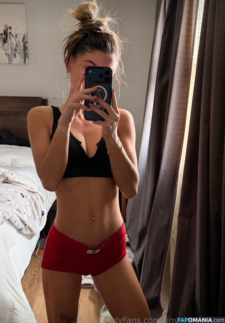 j.aida / kennaabennett / neve.lewiss / paige.donoway Nago OnlyFans  Przeciekłe zdjęcie #3