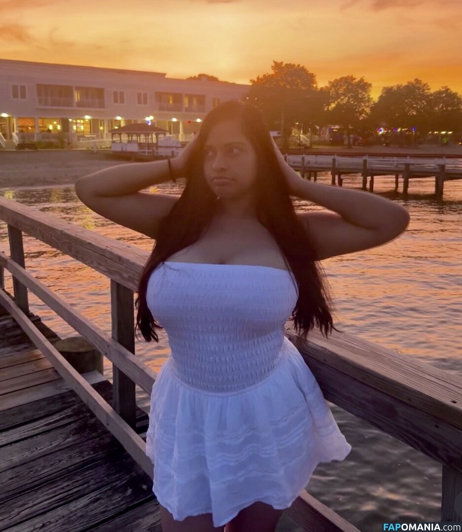 Kerenmorales677 / keren_.moralesss Nago OnlyFans  Przeciekłe zdjęcie #2