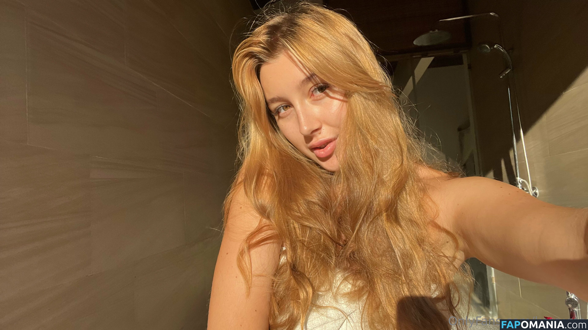 kerry.me / me.kerry Nago OnlyFans  Przeciekłe zdjęcie #2