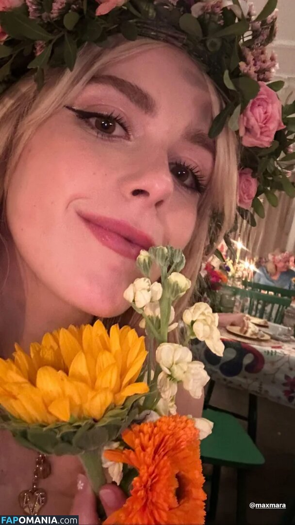 AdventuresSabrina / Kiernan Shipka / kiernanshipka Nago OnlyFans  Przeciekłe zdjęcie #51