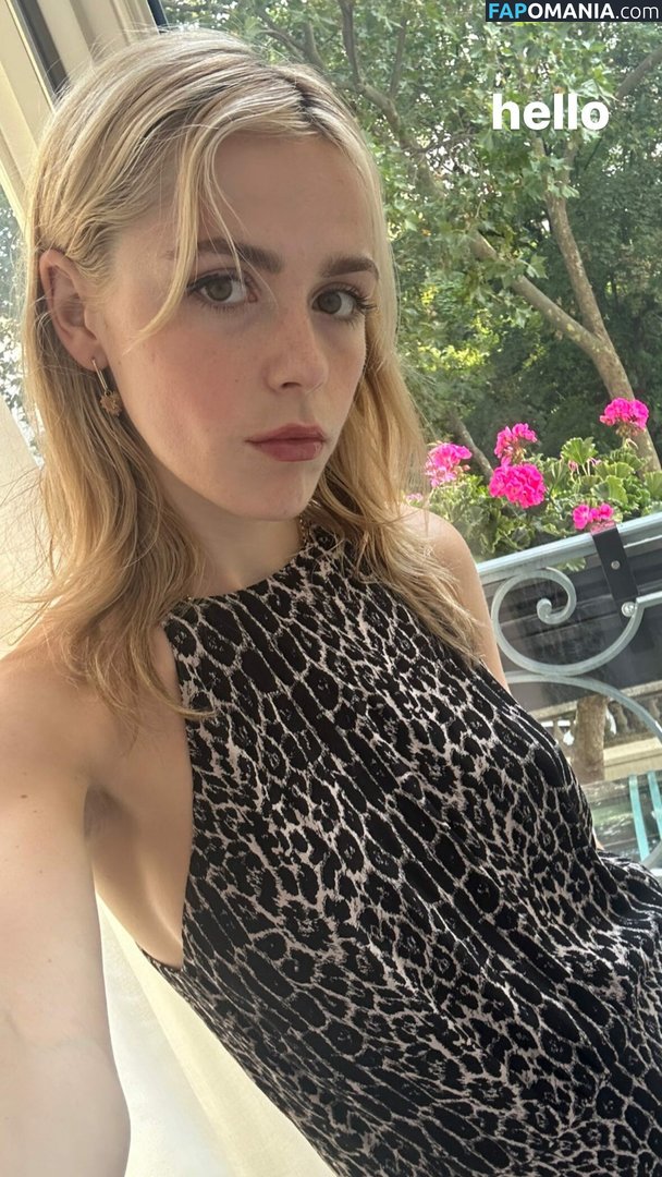AdventuresSabrina / Kiernan Shipka / kiernanshipka Nago OnlyFans  Przeciekłe zdjęcie #113