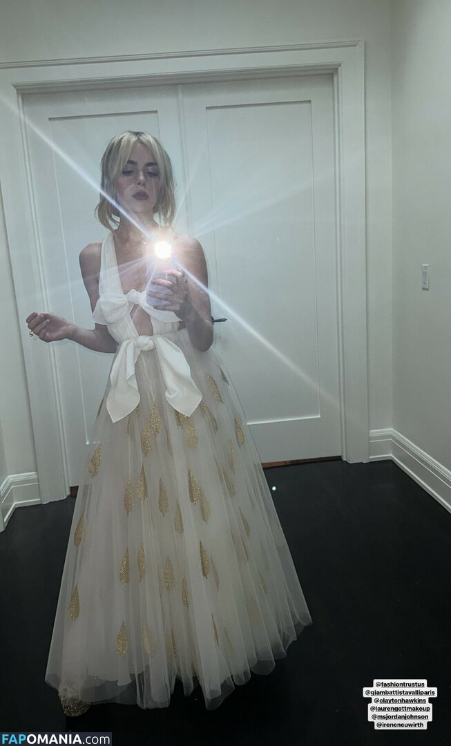 AdventuresSabrina / Kiernan Shipka / kiernanshipka Nago OnlyFans  Przeciekłe zdjęcie #662