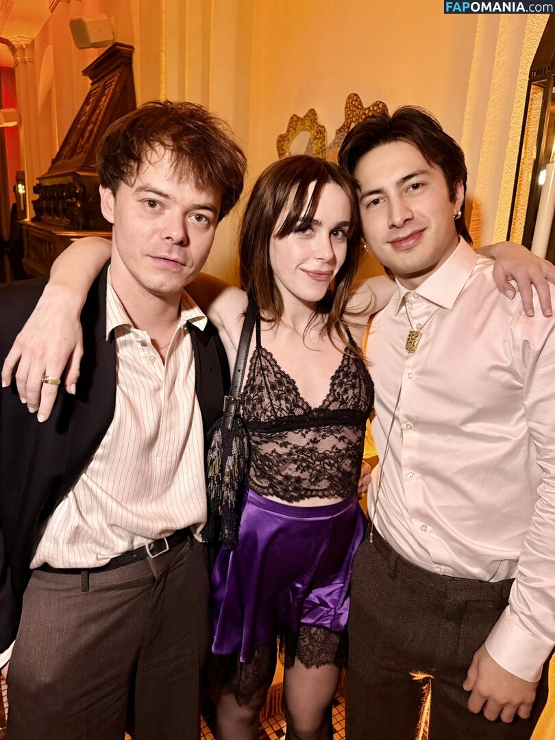 AdventuresSabrina / Kiernan Shipka / kiernanshipka Nago OnlyFans  Przeciekłe zdjęcie #1556