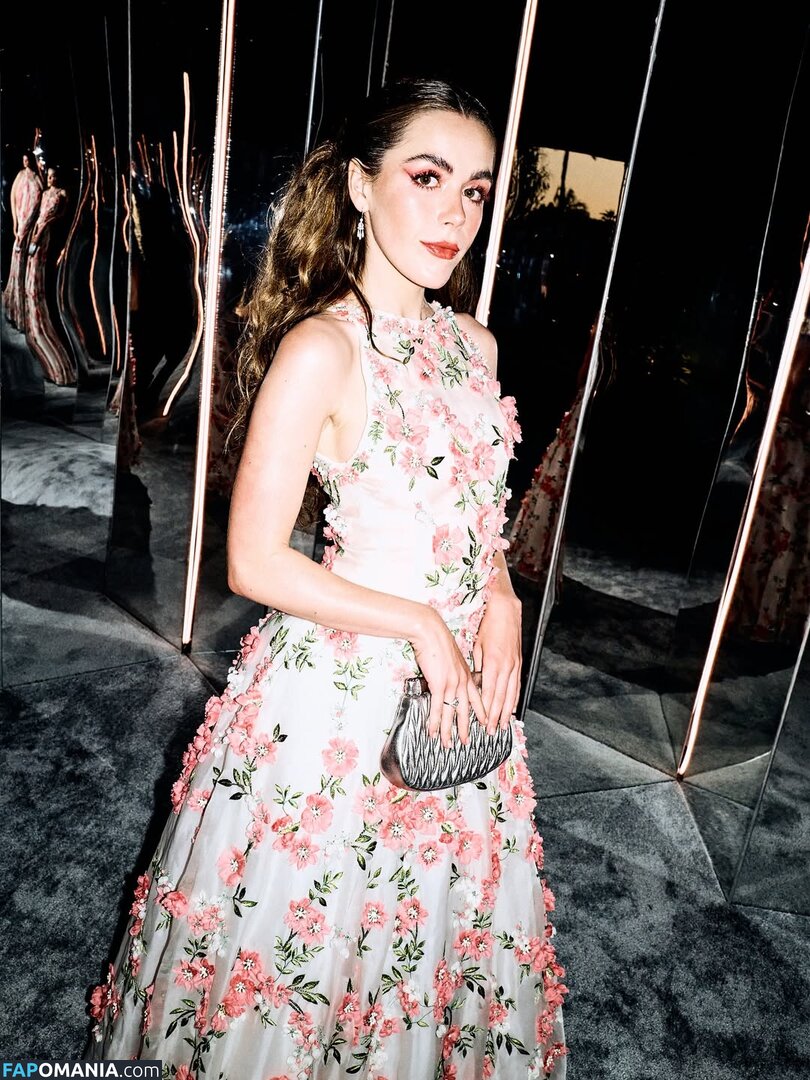 AdventuresSabrina / Kiernan Shipka / kiernanshipka Nago OnlyFans  Przeciekłe zdjęcie #1564