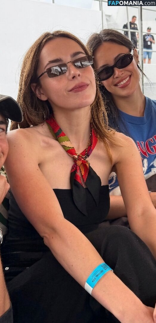 AdventuresSabrina / Kiernan Shipka / kiernanshipka Nago OnlyFans  Przeciekłe zdjęcie #1573