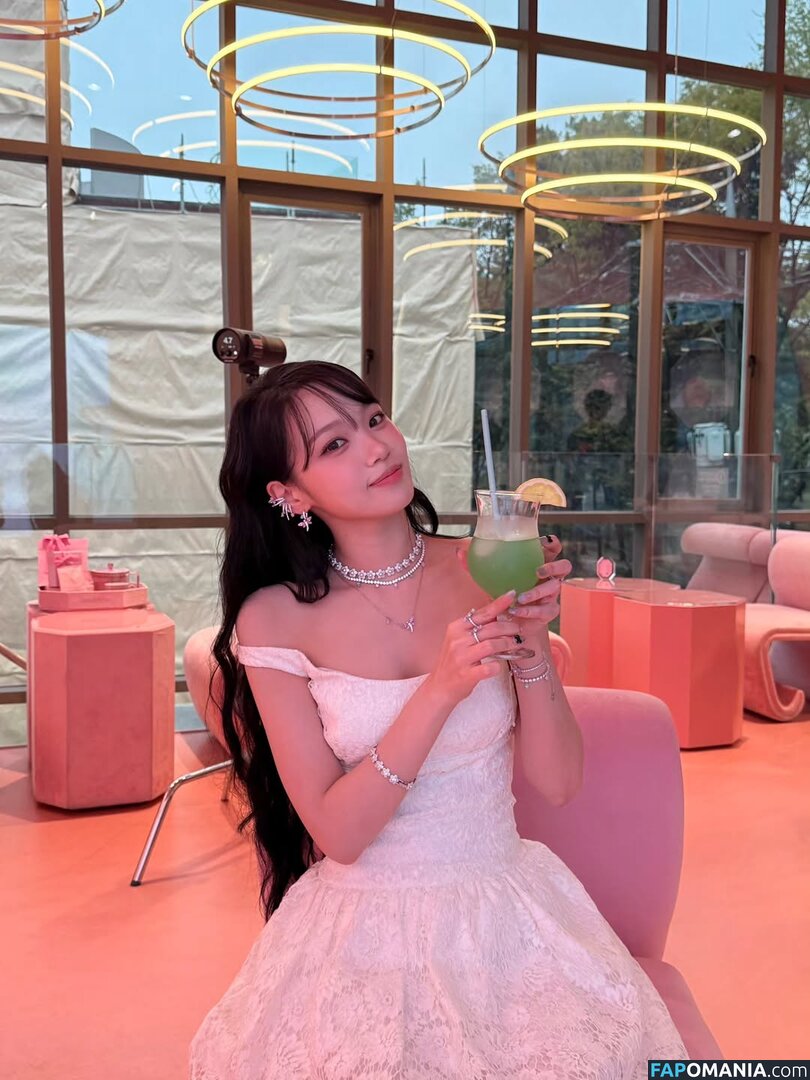 Kim Chaewon / _chaechae_1 / 김채원 Le Sserafim Nago OnlyFans  Przeciekłe zdjęcie #42