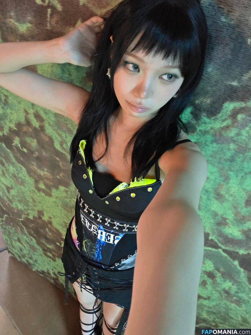 Kim Chaewon / _chaechae_1 / 김채원 Le Sserafim Nago OnlyFans  Przeciekłe zdjęcie #58