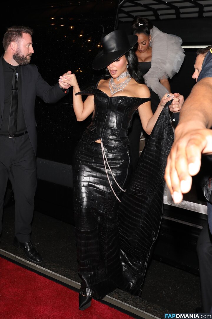Kim Kardashian / kimkadarshian / kimkardashian Nago OnlyFans  Przeciekłe zdjęcie #110