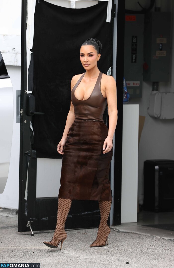 Kim Kardashian / kimkadarshian / kimkardashian Nago OnlyFans  Przeciekłe zdjęcie #153