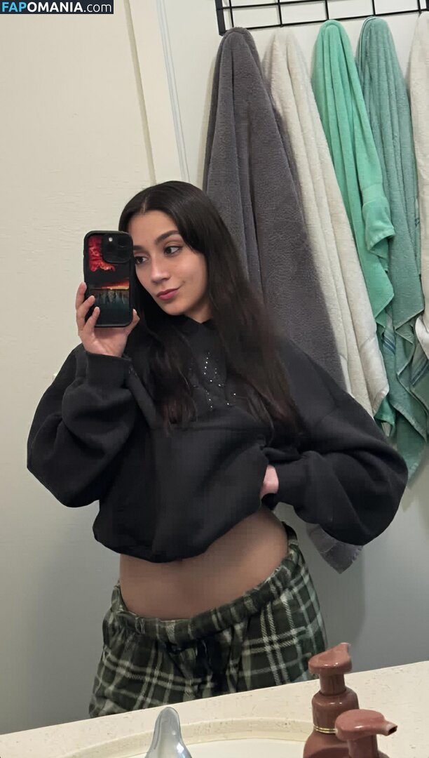 ayowhoischapis / kimbermelendrez Nago OnlyFans  Przeciekłe zdjęcie #7