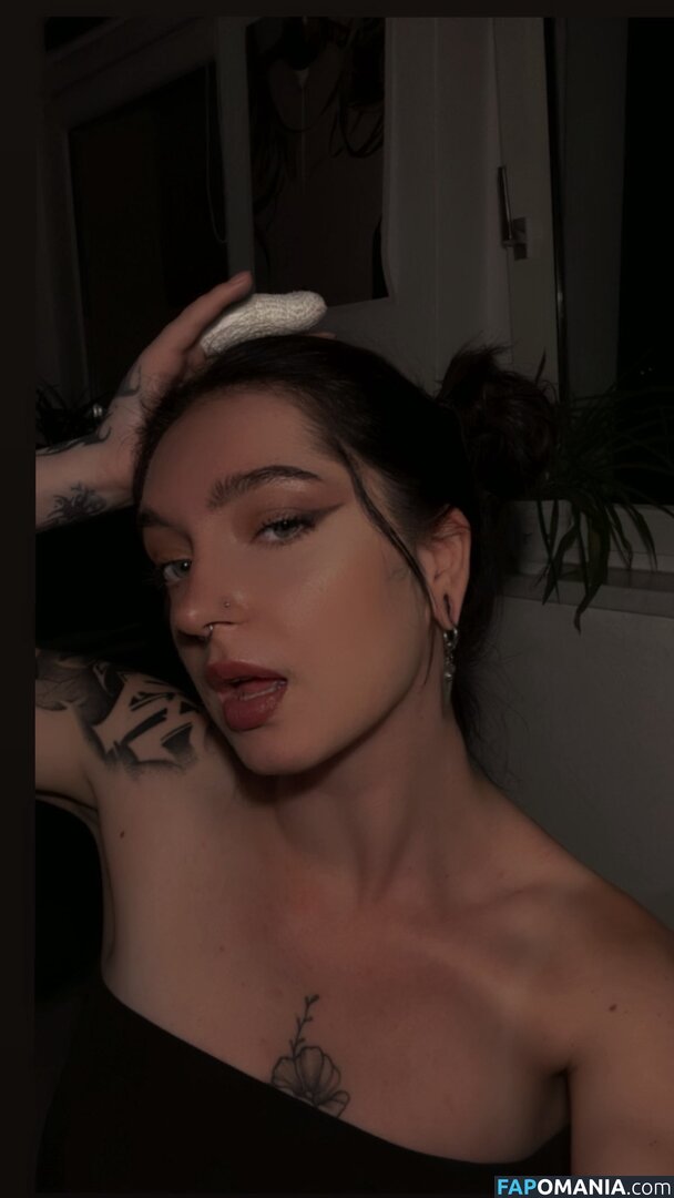 Kiras_note / Namiiii_Swaaaan / kirajulie Nago OnlyFans  Przeciekłe zdjęcie #1