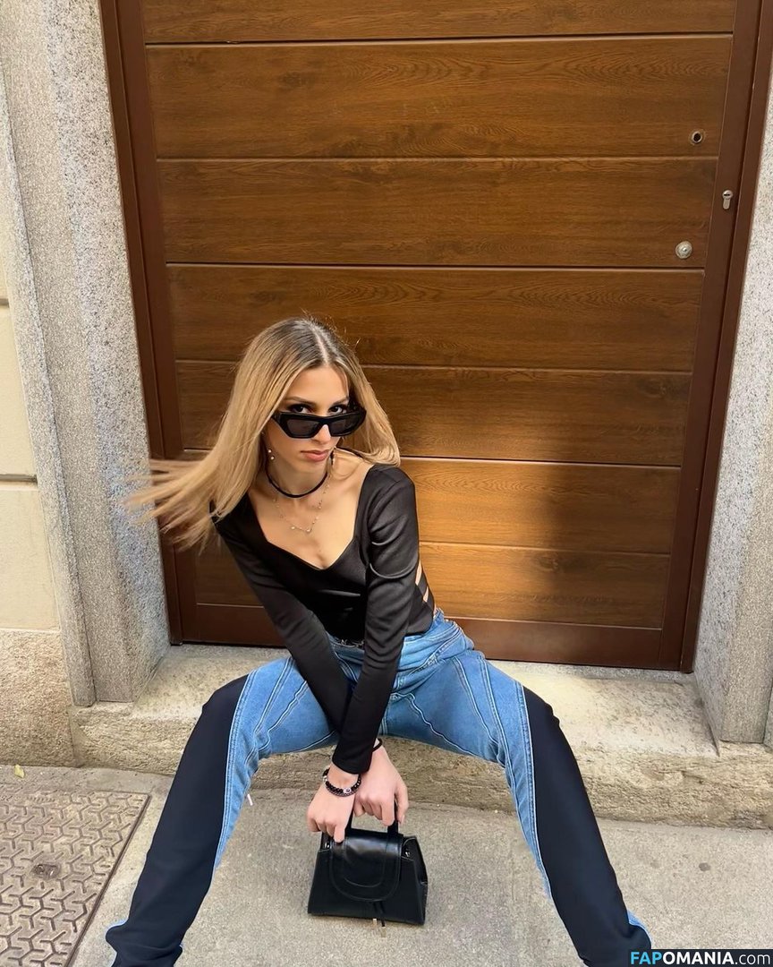 Klea Brahimi / klea_bra Nago OnlyFans  Przeciekłe zdjęcie #8