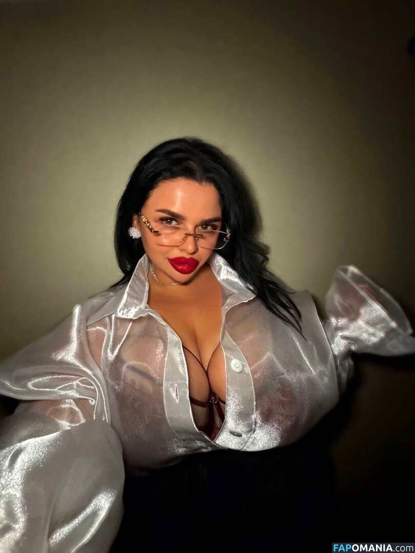 https: / kristina_doru Nago OnlyFans  Przeciekłe zdjęcie #7