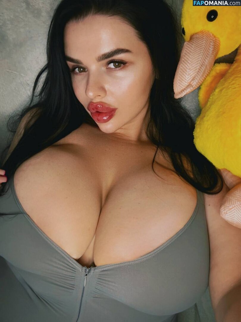 https: / kristina_doru Nago OnlyFans  Przeciekłe zdjęcie #11