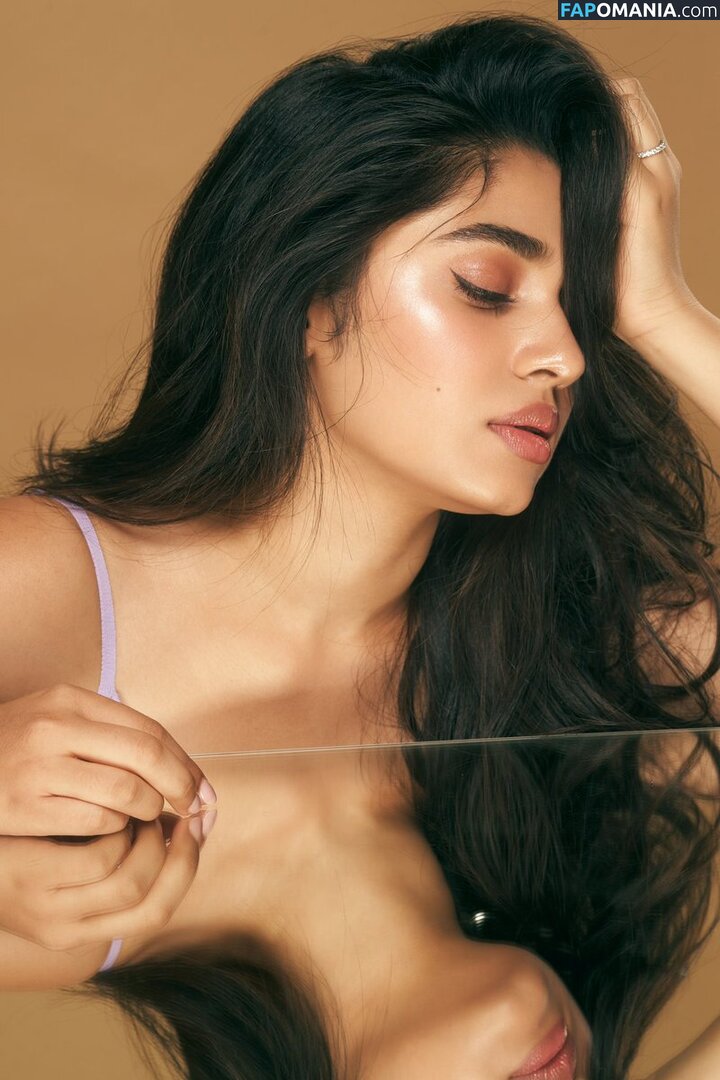 Krithi Shetty Nago OnlyFans  Przeciekłe zdjęcie #8