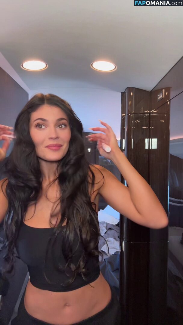 Kylie Jenner / https: / kyliejenner / kyliejenner.2 Nago OnlyFans  Przeciekłe zdjęcie #94