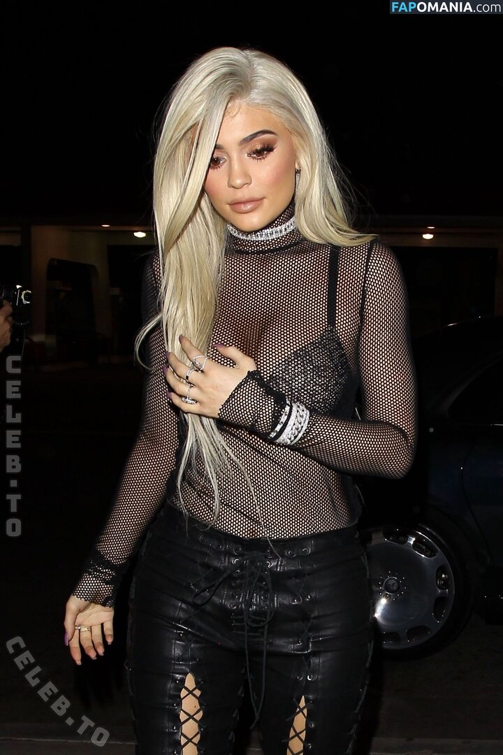 Kylie Jenner / https: / kyliejenner / kyliejenner.2 Nago OnlyFans  Przeciekłe zdjęcie #115