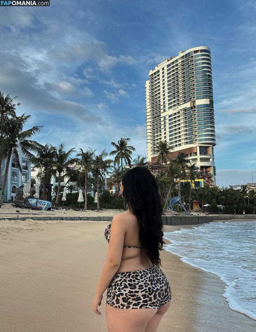 ___kyliekim Nago OnlyFans  Przeciekłe zdjęcie #3