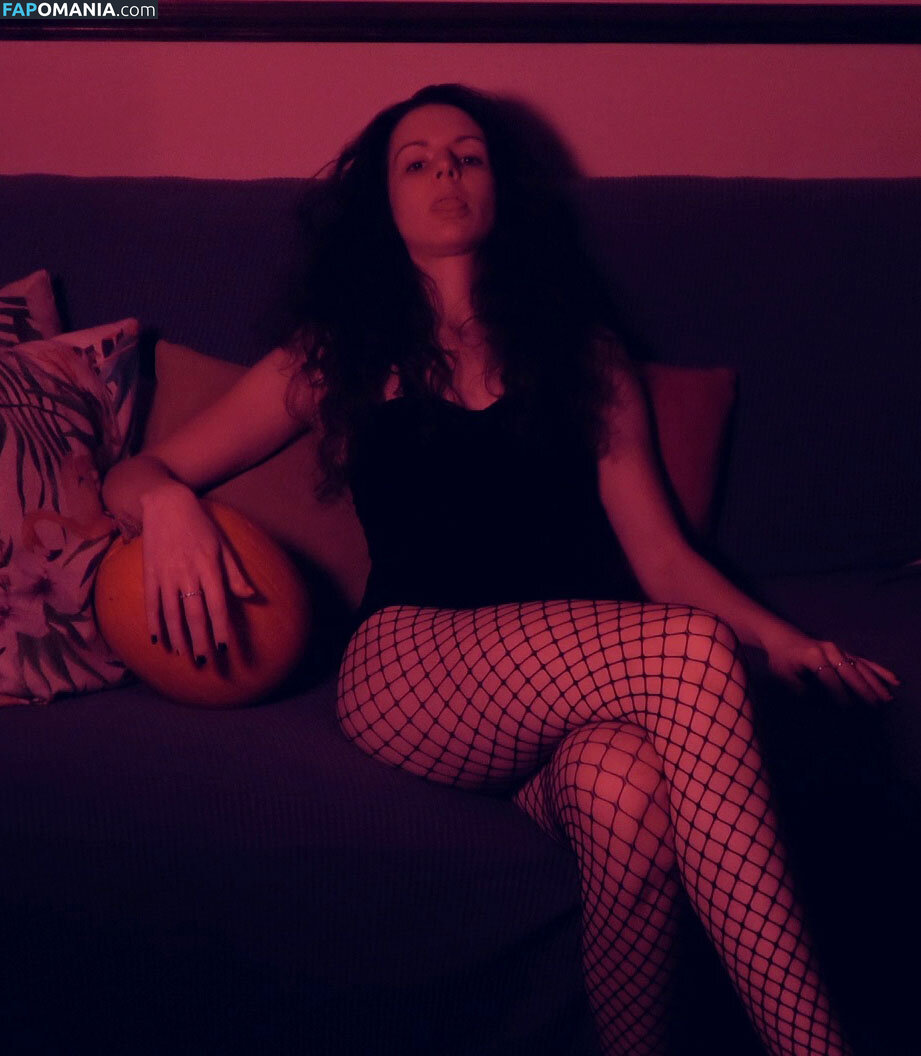 ASMR Attack / Lady ASMR / ladyasmr / sarahchubs Nago OnlyFans  Przeciekłe zdjęcie #15