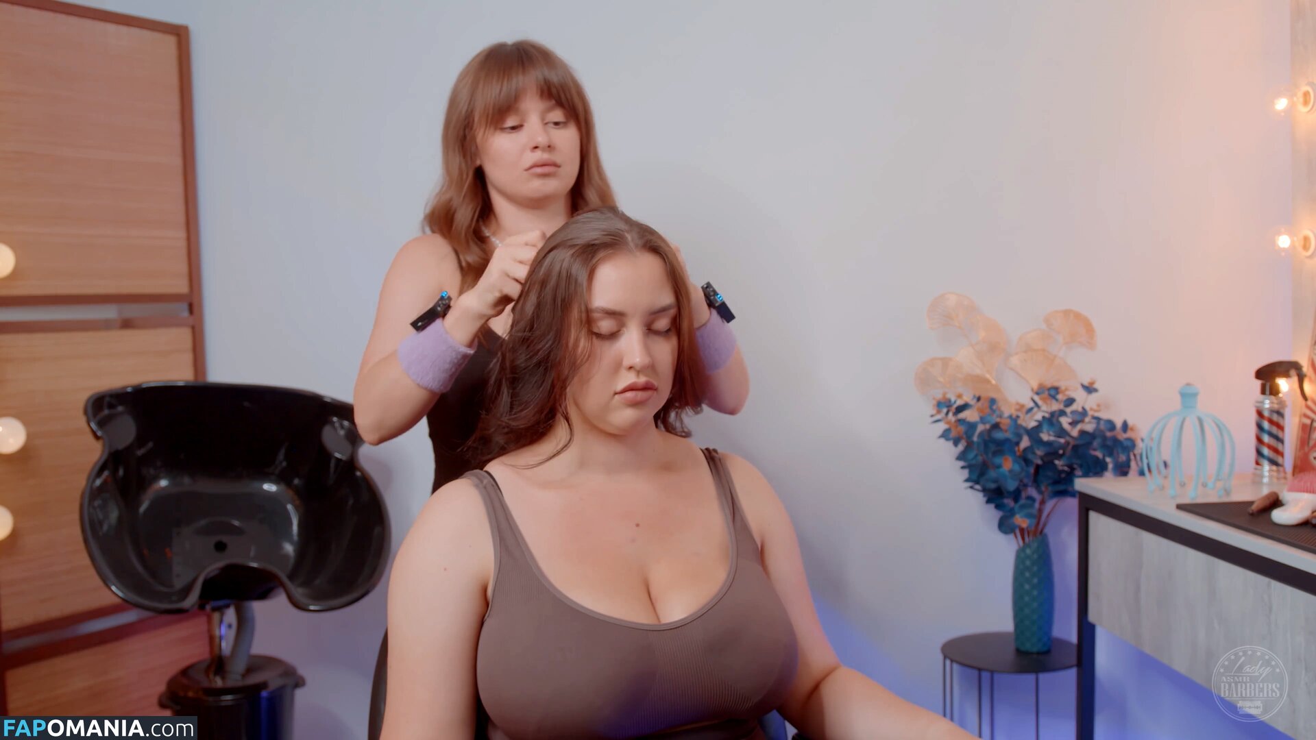 Lady Barbers Asmr / asmrladybarbers Nago OnlyFans  Przeciekłe zdjęcie #2