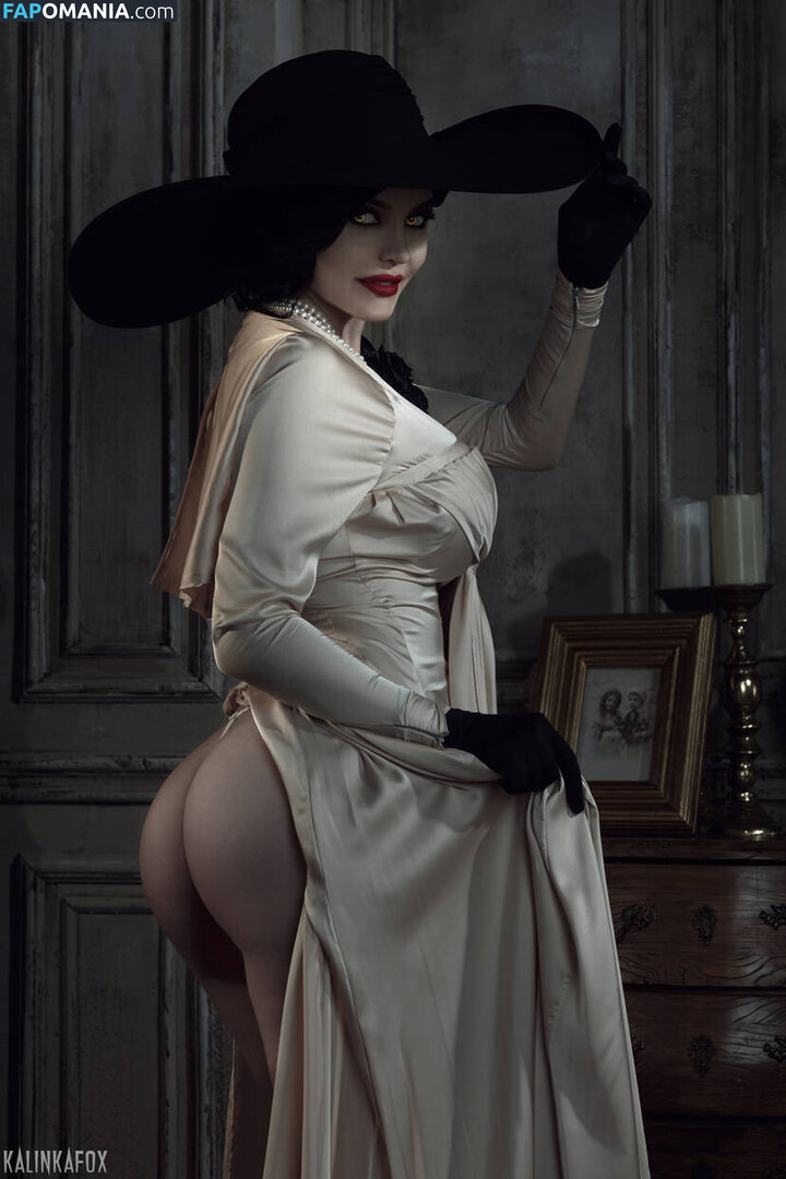 Alcina Dimitrescu and Bela Dimitrescu / Cassandra Dimitrescu / Daniela Dimitrescu / Lady Dimitrescu / ladydumitrescu Nago OnlyFans  Przeciekłe zdjęcie #6