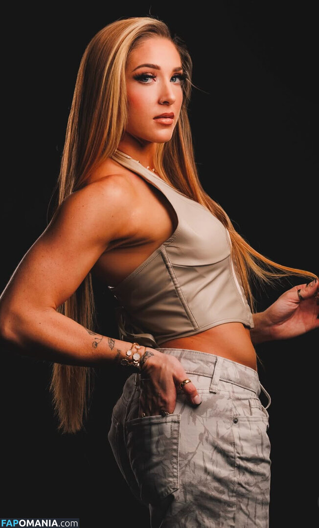 Lainey Reid / https: / lainey_wwe Nago OnlyFans  Przeciekłe zdjęcie #1