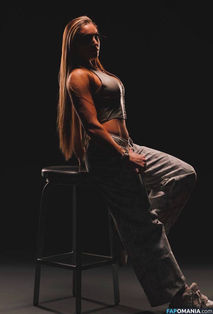 Lainey Reid / https: / lainey_wwe Nago OnlyFans  Przeciekłe zdjęcie #4