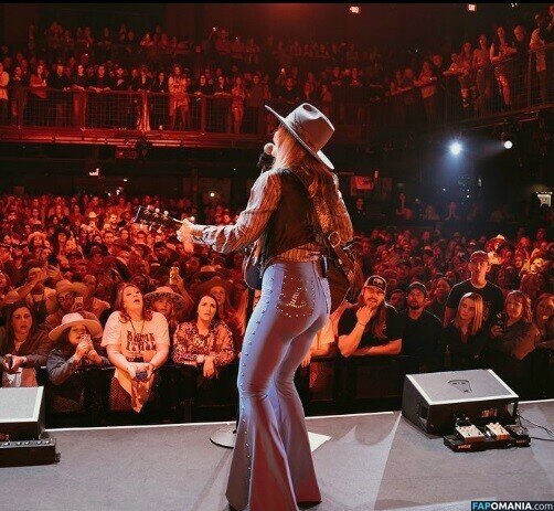 Lainey Wilson / laineywilsonmusic Nago OnlyFans  Przeciekłe zdjęcie #5