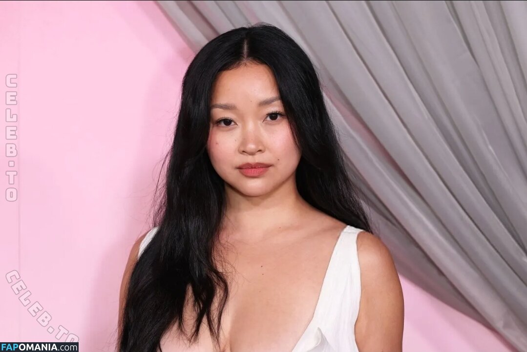 Lana Condor / https: / lanacondor Nago OnlyFans  Przeciekłe zdjęcie #1