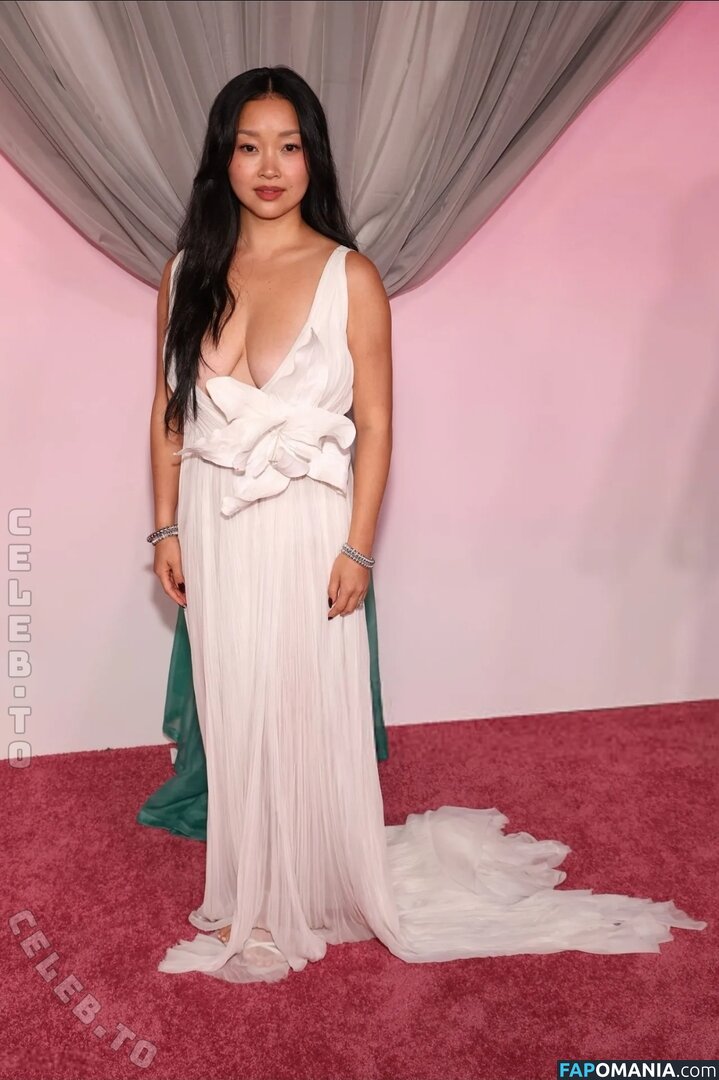 Lana Condor / https: / lanacondor Nago OnlyFans  Przeciekłe zdjęcie #4