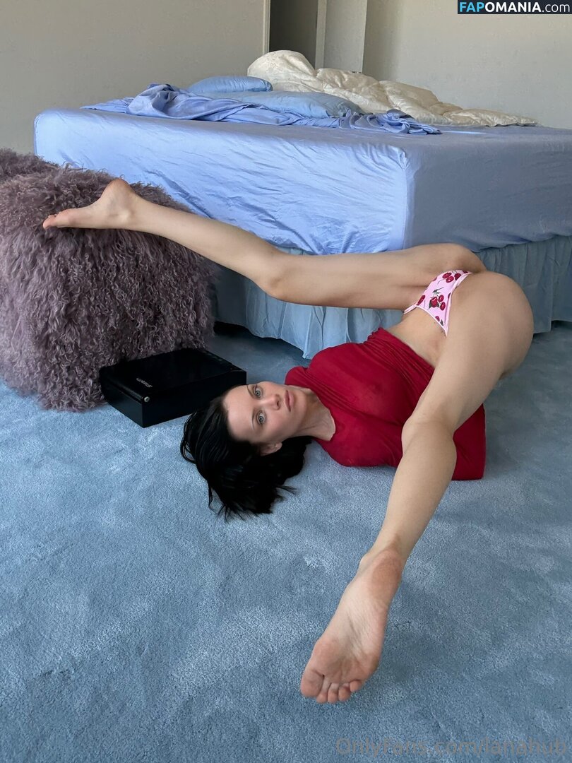 Lana Rhoades / barstoolsports / lanarhoades / subscribe2lana Nago OnlyFans  Przeciekłe zdjęcie #2