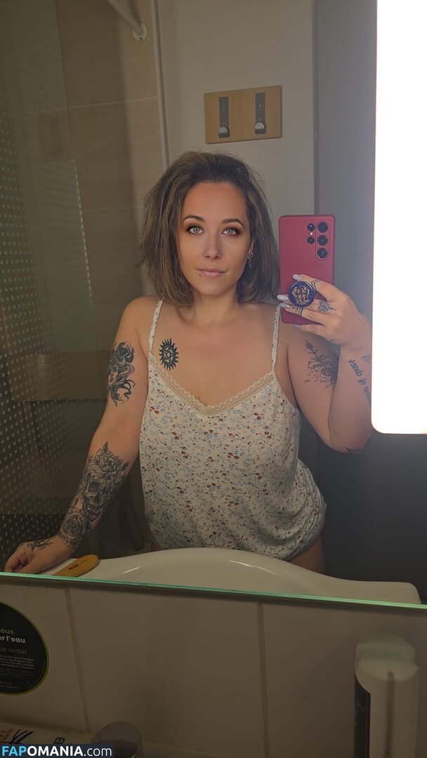 lariarussell / ryanfirst1 Nago OnlyFans  Przeciekłe zdjęcie #13