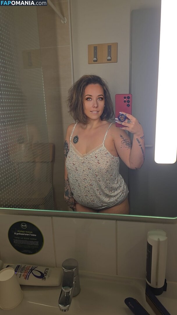 lariarussell / ryanfirst1 Nago OnlyFans  Przeciekłe zdjęcie #14